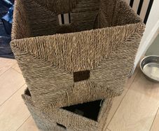 2 storage baskets