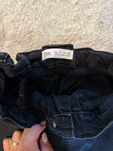 Zara black denim short shorts (7y/122cm)