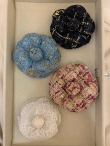 Flowers brooches