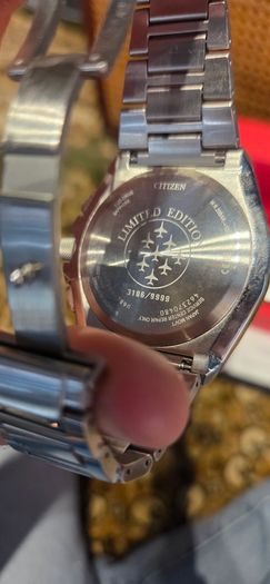 Citizens Red Arrow