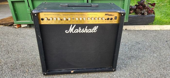 Marshall MG100 DFX Guitar Amp