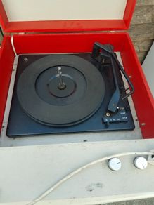 record player up for parts or repairs