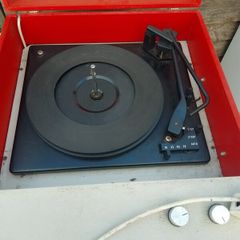 record player up for parts or repairs