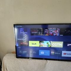 32 inch smart TV