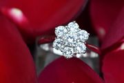 Vintage 1950/60s Diamond Daisy Flower Ring - 18ct &amp; Platinum