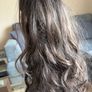 Long wavy bown wig Image 4