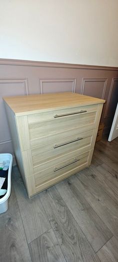 Baby Crib And Matching Drawers