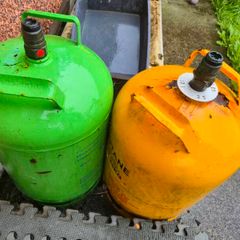 empty 13kg butane gas bottles