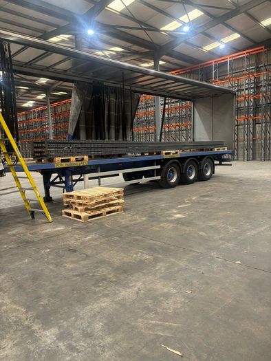 Drive in pallet Racking