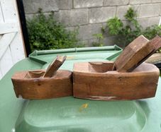 Old Wooden Planes pub memorabilia