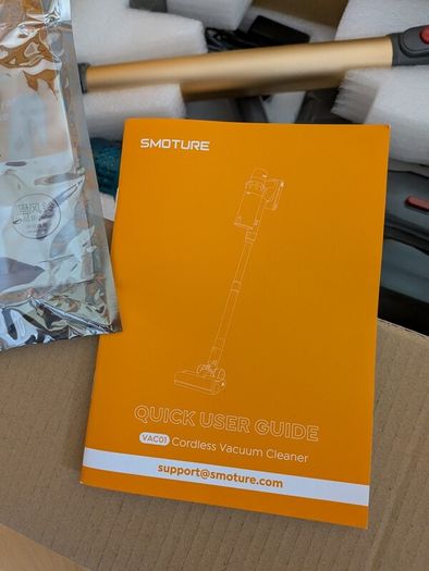 Smoture cordless vacuum cleaner - practically brand new
