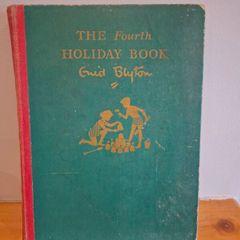 Enid Blytons Fourth Holiday Book