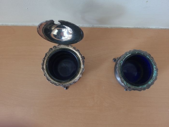 2 x small silver salt bowls