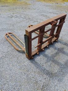 Bale Handler