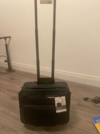 Monolith wheeled laptop case