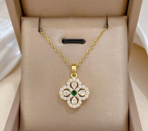 Emerald Stone Four Leaf Clover Crystal Necklace