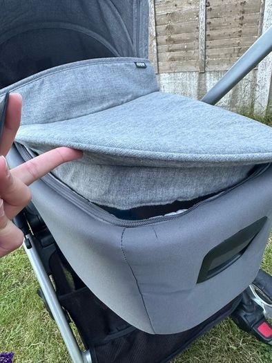 Mamas and Papas pram + Cybex seat and isofix bundle