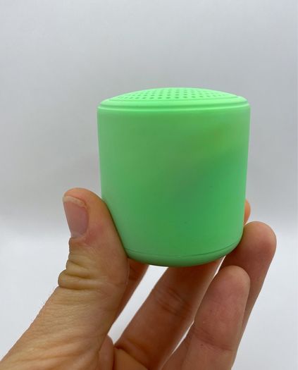 Brand new inPods littleFun macaron - wireless speaker in green