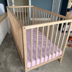 Baby Cot - Ikea - Sniglar