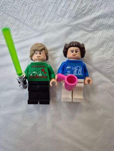 LEGO Christmas Jumper Luke and Leia