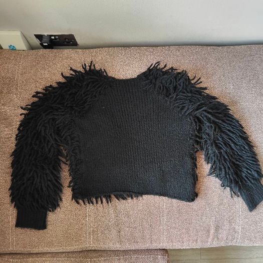 Black shaggy knit cropped jacke, size 10