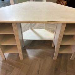 White wood corner desk unit