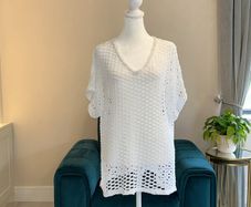 Brand-new White Honeycomb Short Sleeved Top from New Collection