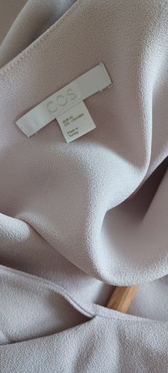 COS top L sz 14-16 light beige perfect condition