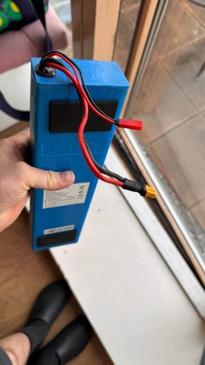 Battery for e-bike or scooter