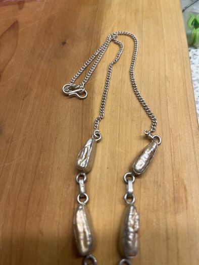 silver neck item