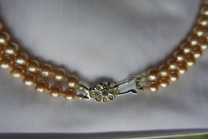 Vintage ART DECO champagne glass pearl hand knotted 2 rows necklace