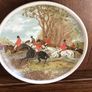 Large 10" Hunting Scene Picture Plate Image 2