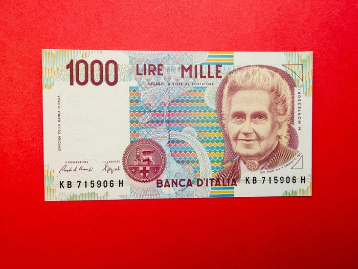 Italy  1000. Lire  1990  Pick  114c UNC