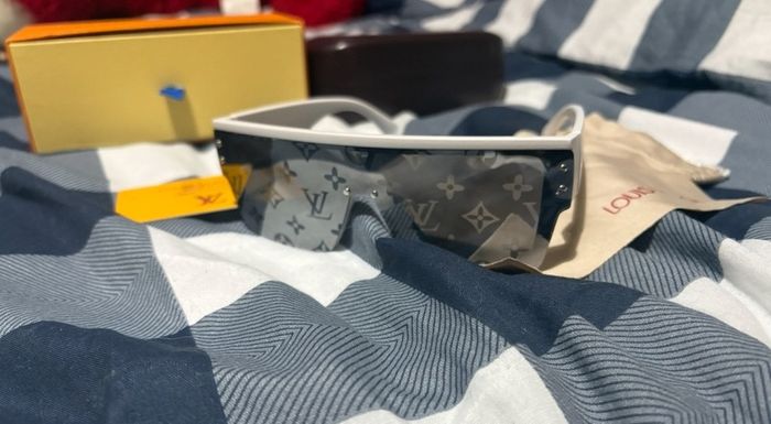 Lv sunglasses