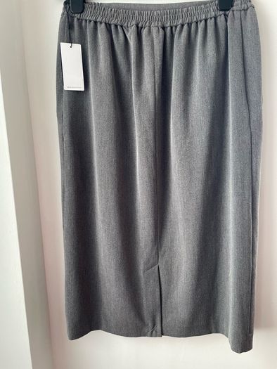 Oscar B Grey stretch skirt fully lined size 12 New