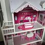 kids play dollhouse Image 2