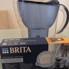 Brita Jug with Maxtra Pro Pure Performance Filter x 3