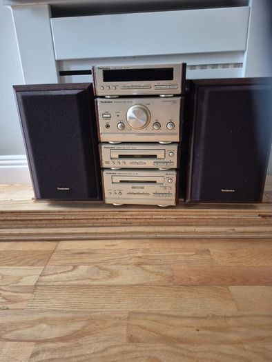 Old Style Stereo System
