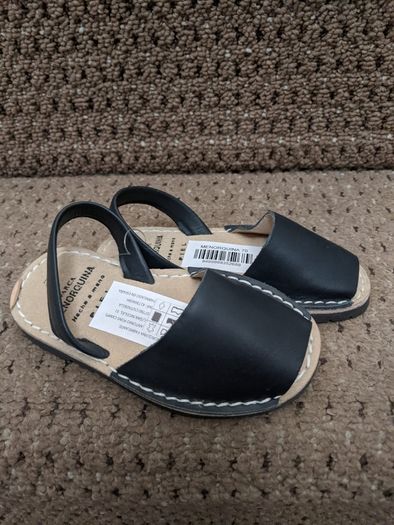 Leather sandals