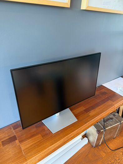 Dell 27" 4K Monitor U2723QE