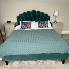 King size bed with brand new mattress