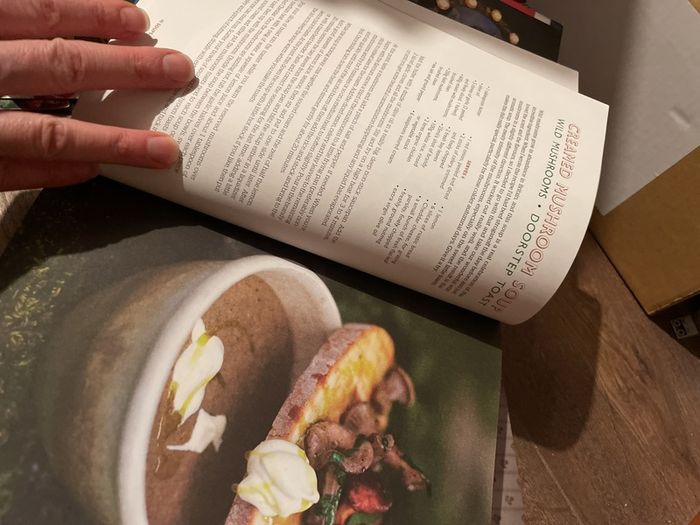 Jamie Oliver's  Great Britain cookbook