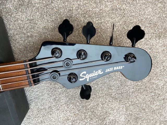 Fender Squire Bass Guitar 5 string
