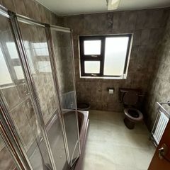 1980s Retro Brown Bathroom Suites X2