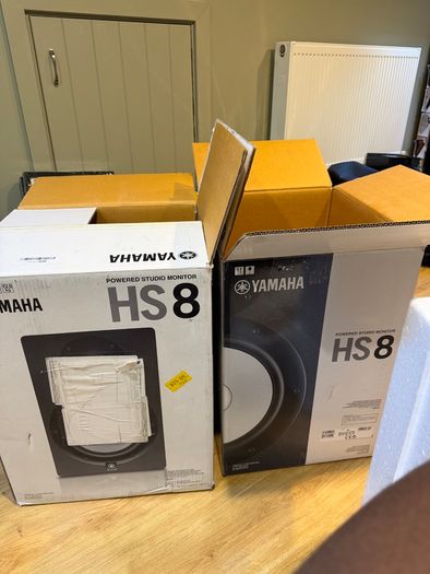 Yamaha HS8 Powered Studio Monitors - Pair