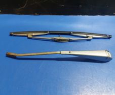 VW Beetle wiper arm and head