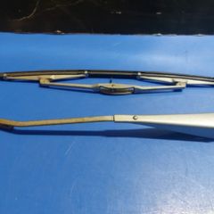 VW Beetle wiper arm and head