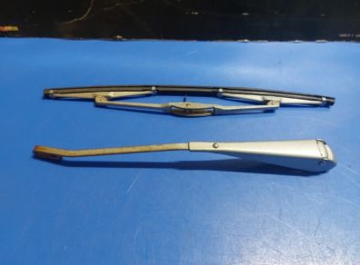 VW Beetle wiper arm and head