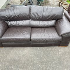 FREE - LIVING ROOM SOFAS - armchair and recliner