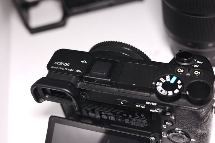 Sony a6500 & Sony FE 28-70mm OSS Lens , Full Kit, Box & 3 Batteries